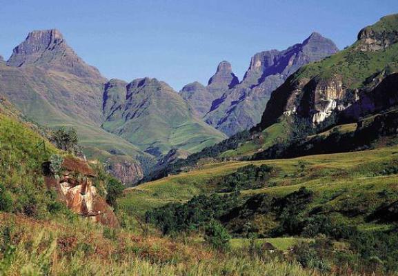 Cathedral Peak - Drakensberg