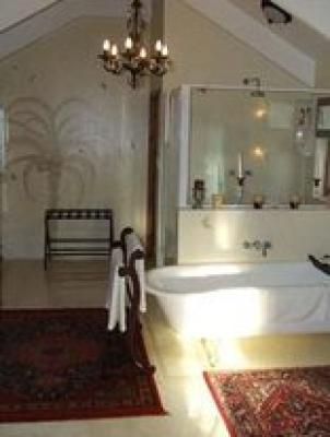 Manor Suite Bathroom