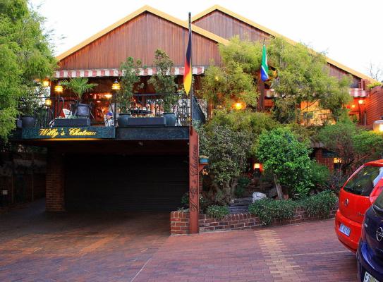 Front View with Terrace and Restaurant