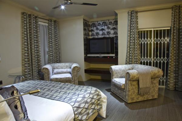 Luxury VIP Suite - Bedroom