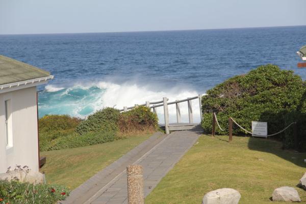 Walkway to Rocky Beach