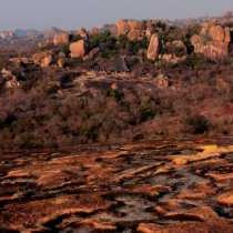  Big Cave Camp - The lodge on the rocks