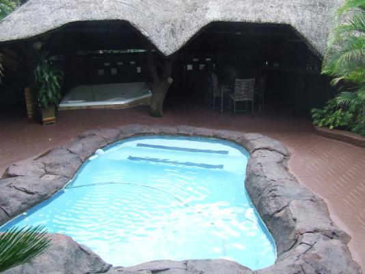 Swimming Pool. Jacuzzi 