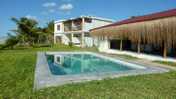 Casa Babi and the swimming pool