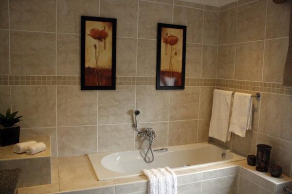 Luxury en-suite bathroom