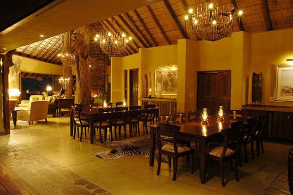 Tuningi Safari Lodge