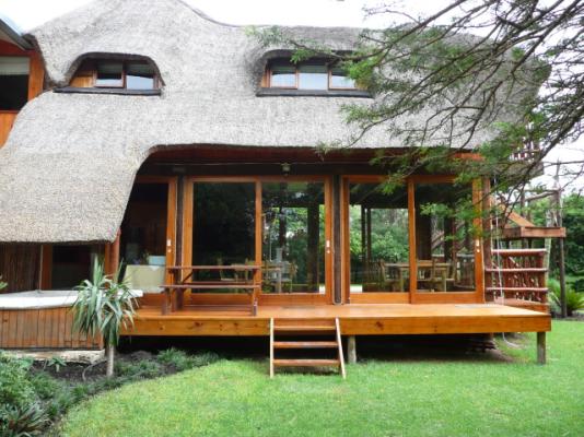 View of dining room from the outside