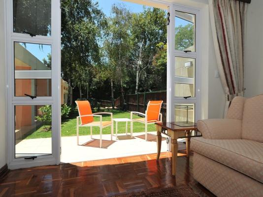 The West Wing -    Garden view ...sleeps 5...81 sq meters