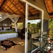 Dinaka Safari Lodge