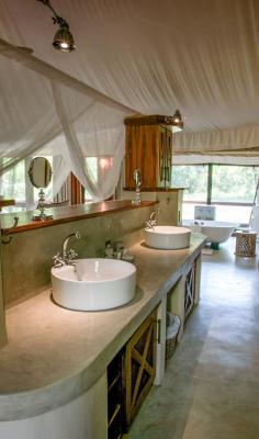 Tuli Safari Lodge Tented Suite Vanity area