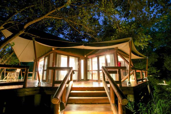 Tuli Safari Lodge External