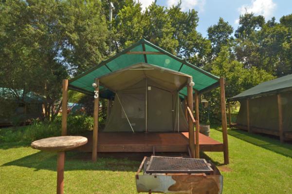 2 and 4 Sleeper tents on stilts