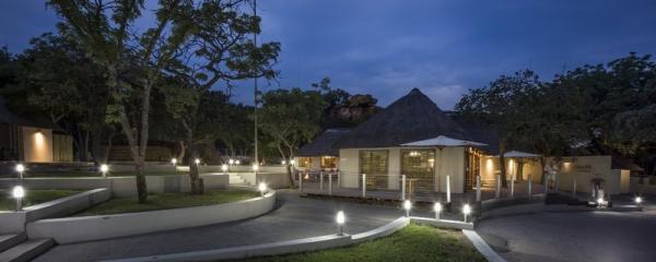 Monate main lodge