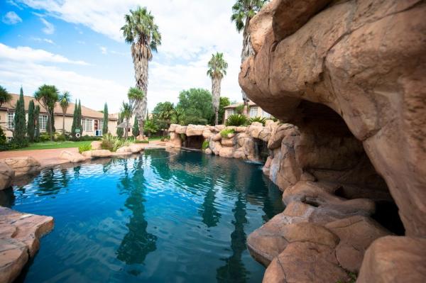 Glenburn lodge: Rock pool