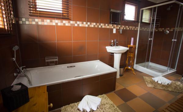 Fever Tree Bathroom, En suite