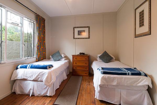 Inyathi Guest Lodge Self Catering