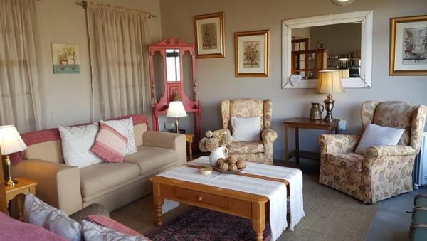 Stoep Suite lounge Karoo View Cottages