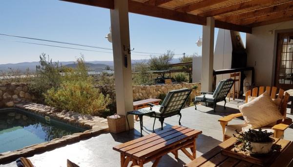 Entertainment area Karoo View House at Karoo View Cottages