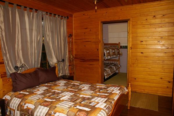 Bush Baby Self Catering Tree Cabin - Bed Room