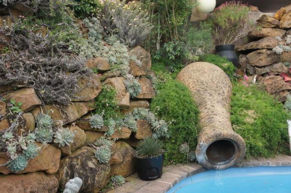 Swimming Pool Rockery