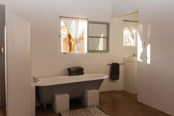 Room image 3