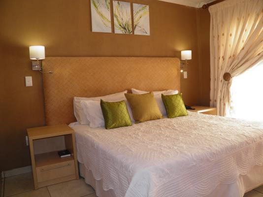 Room 1 : Luxury suite