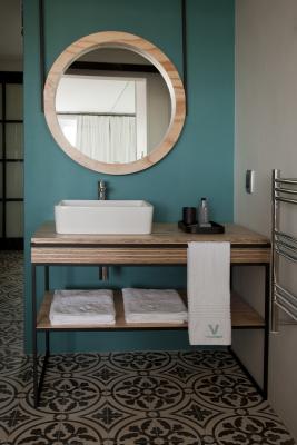 Azzurro bathroom