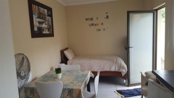 Room image 5