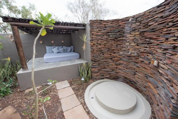 Honeymoon Suite Outside Bathroom